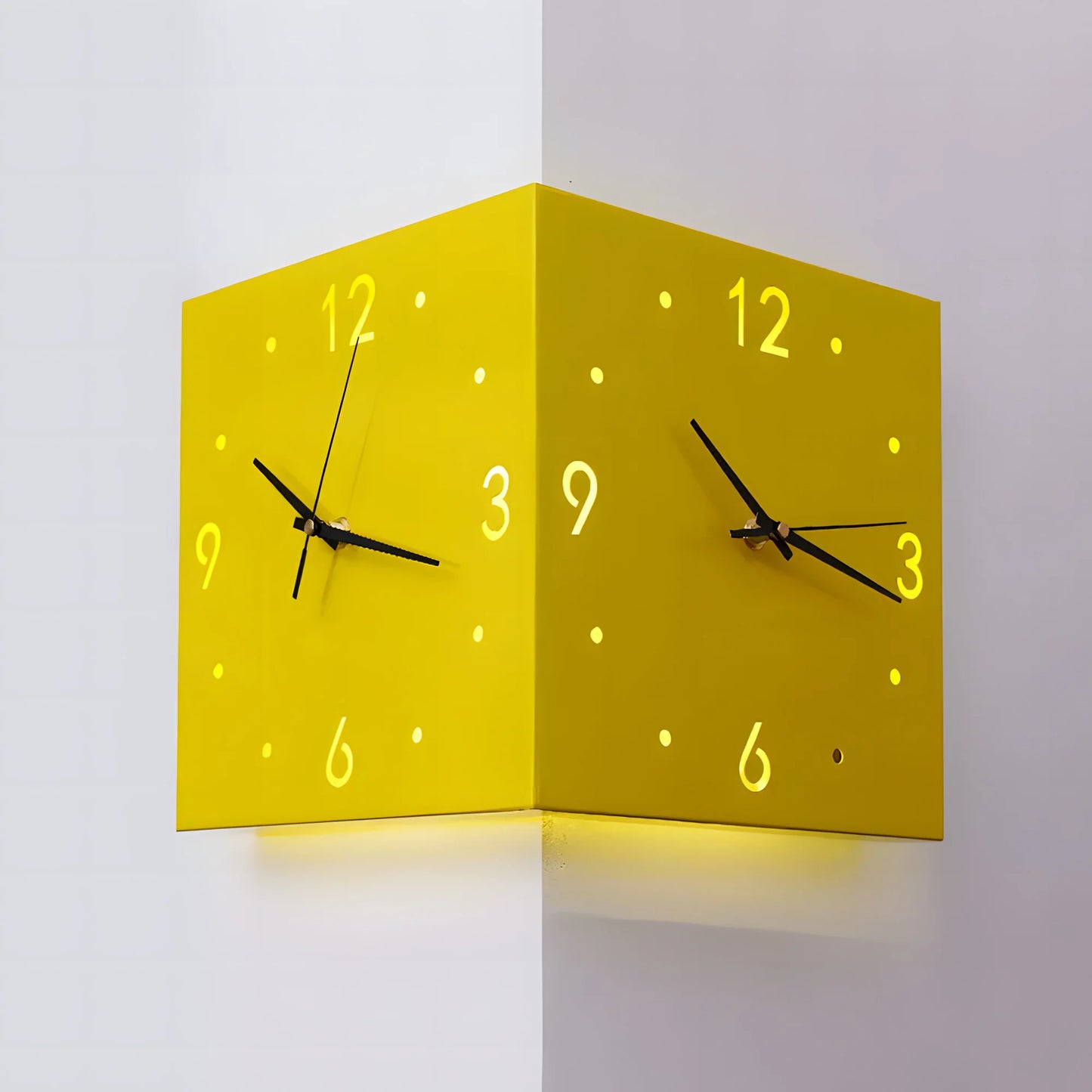 EchoGlow Corner Clock