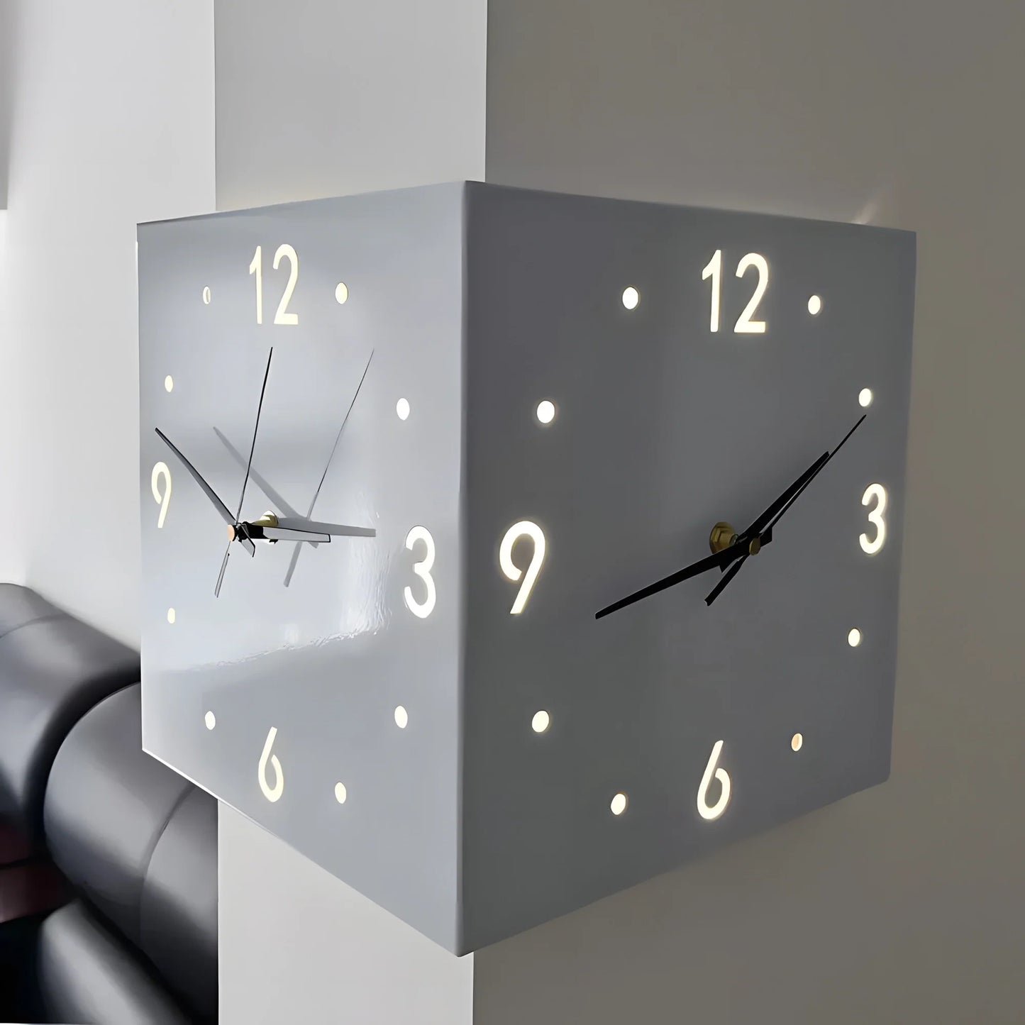 EchoGlow Corner Clock